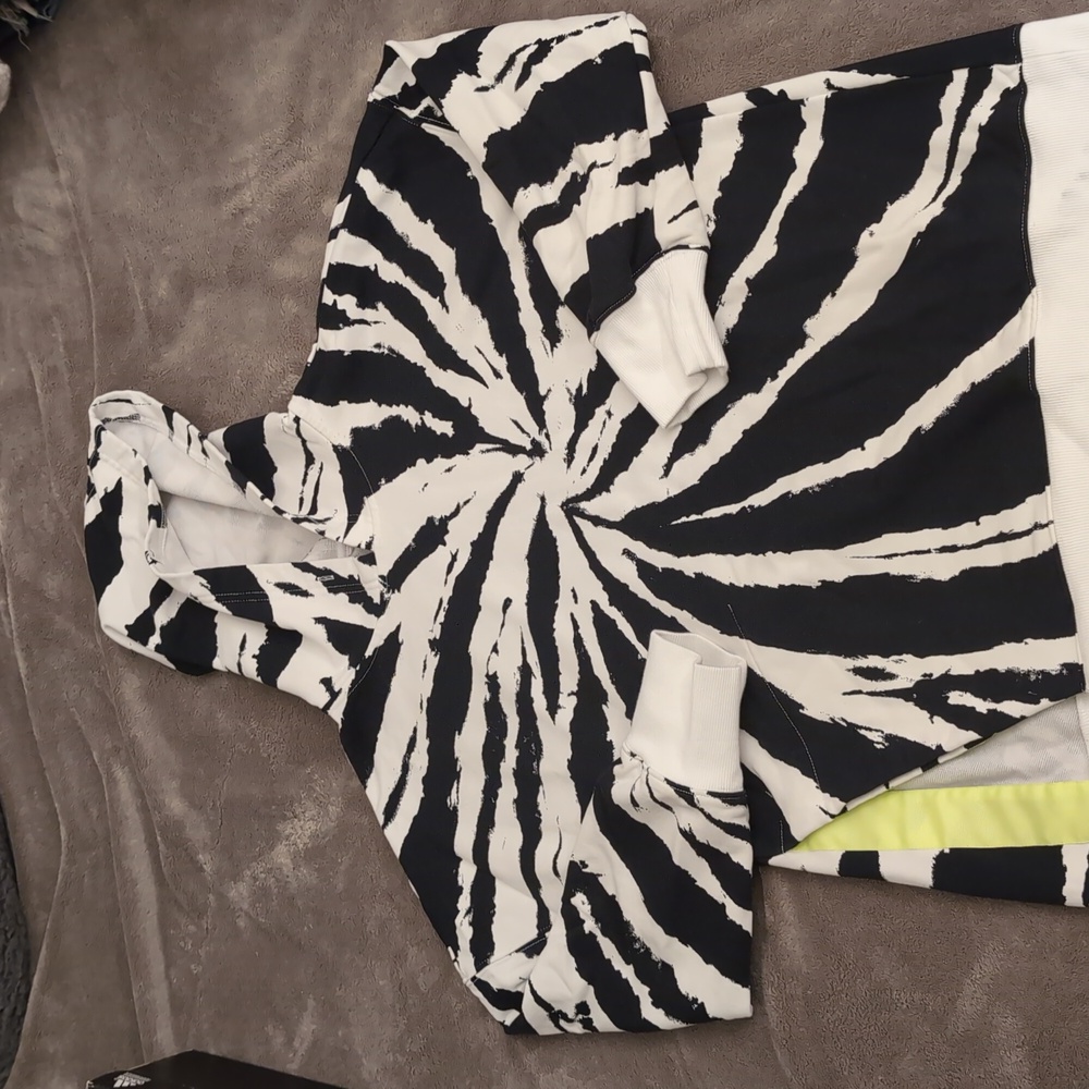 Fabletics Pullover - image 1